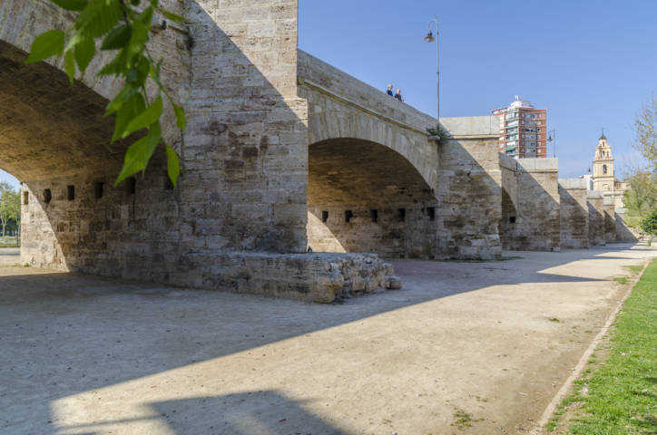 59 - Valencia - puente de Serranos